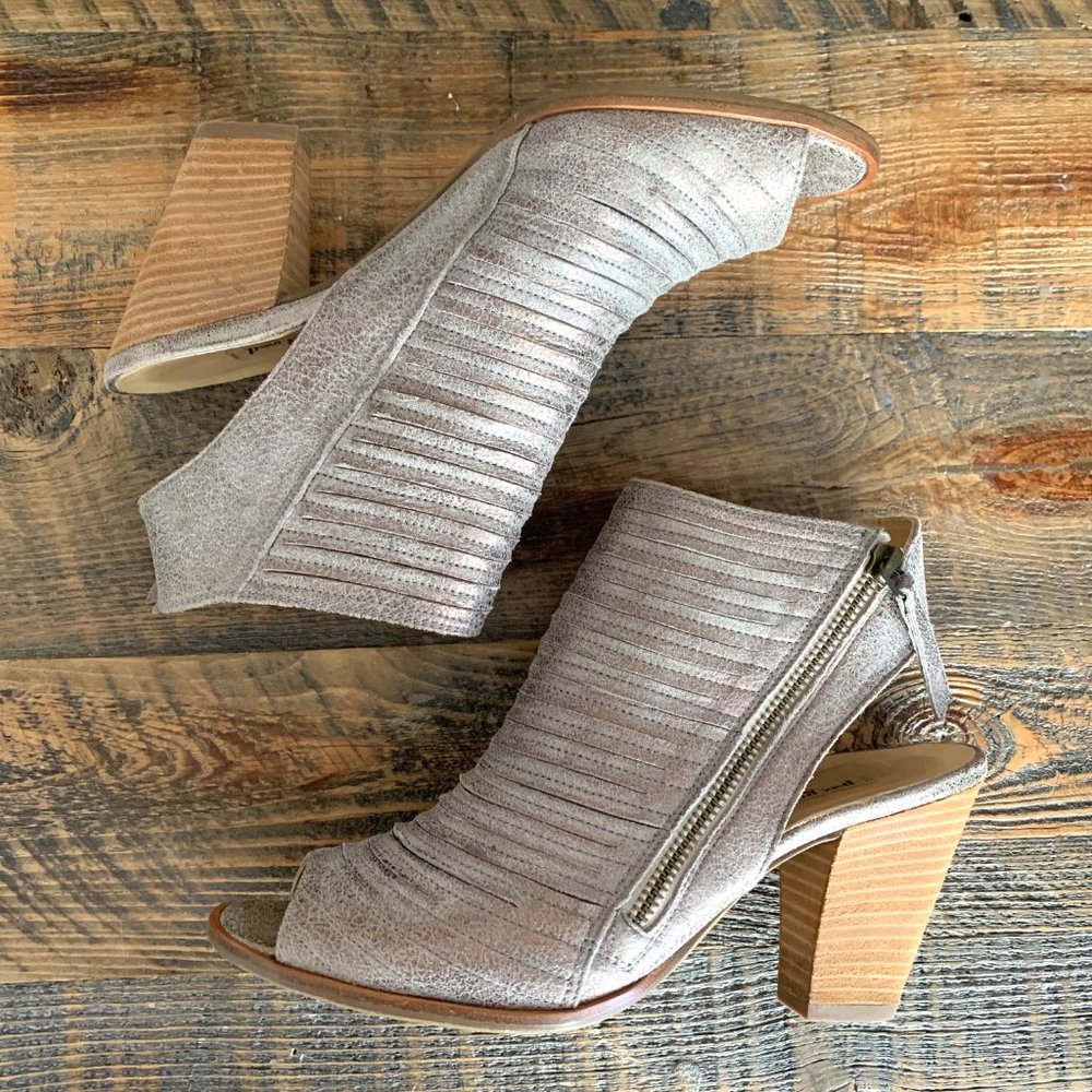 PAUL GREEN "Cayanne" Peep Toe Leather Sandals ** Excellent condition
